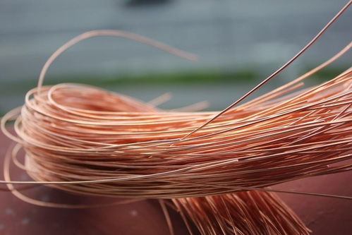 電子產品制造業面臨挑戰 金屬材料漲價引發電腦手機價格全面上漲